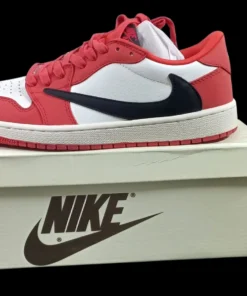 AIR JORDAN  TRAVIS SCOTT RED BLACK